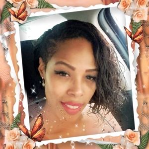 Meet your Posher, Camille